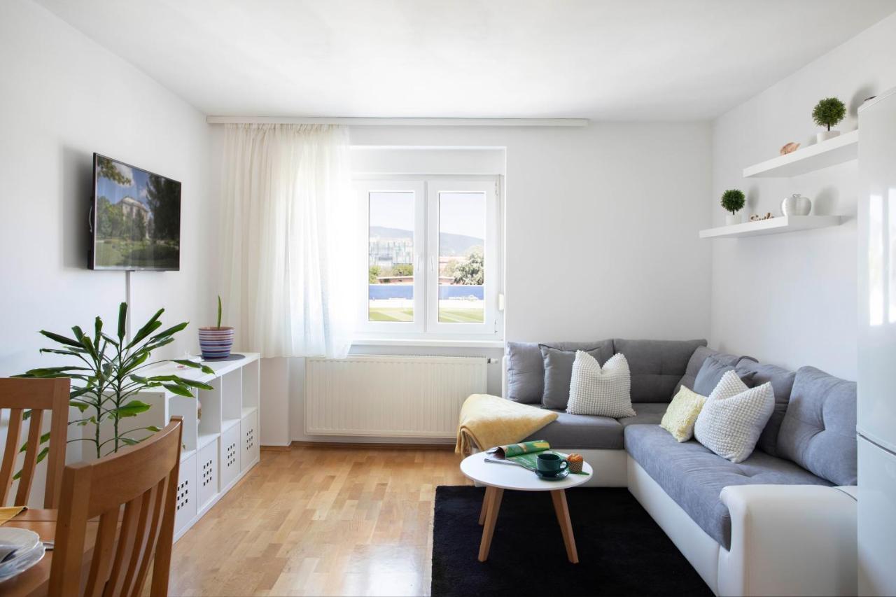 זאגרב Spacious 2Bdr Apartment With A Cute Balcony מראה חיצוני תמונה