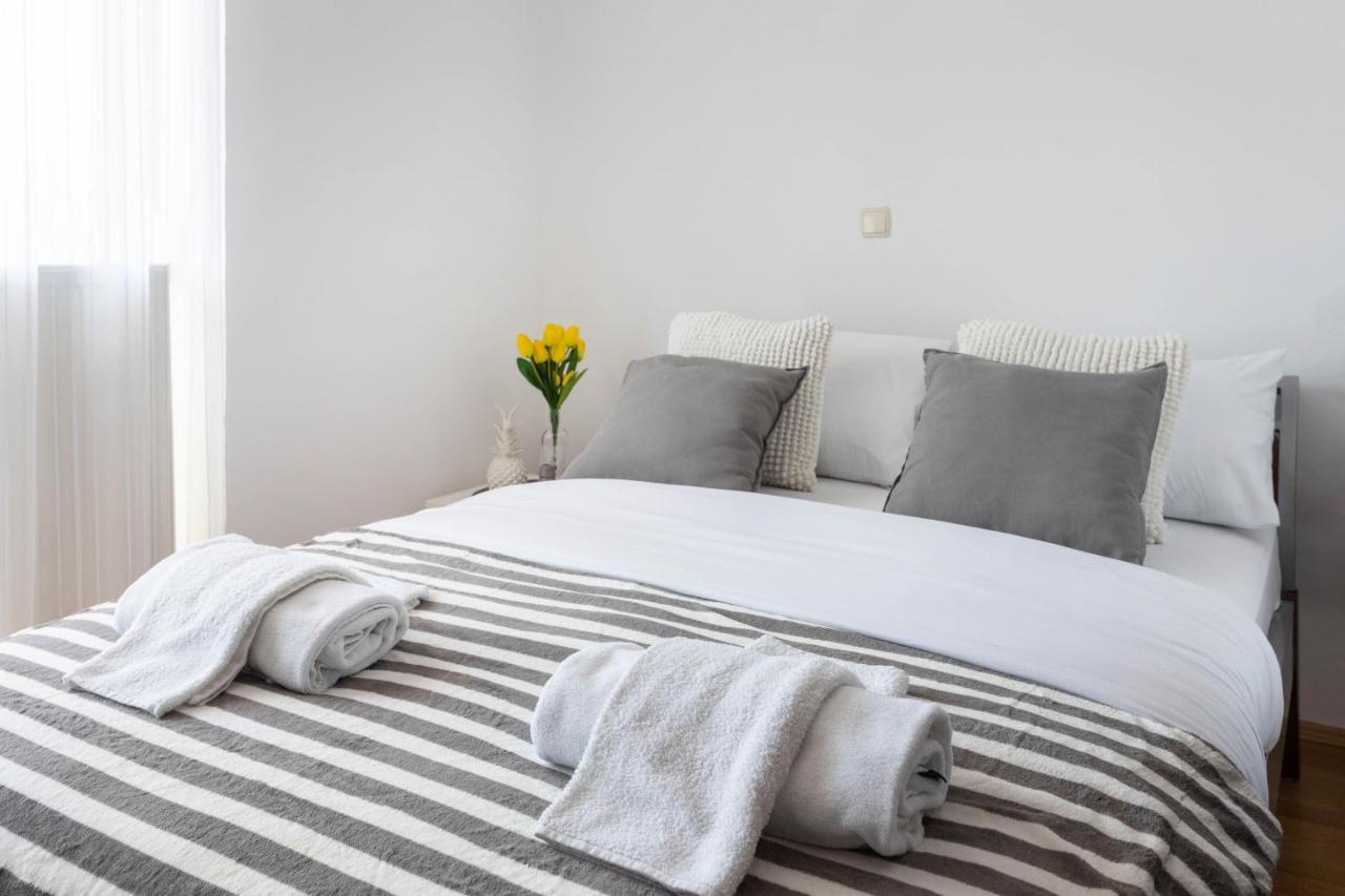 זאגרב Spacious 2Bdr Apartment With A Cute Balcony מראה חיצוני תמונה