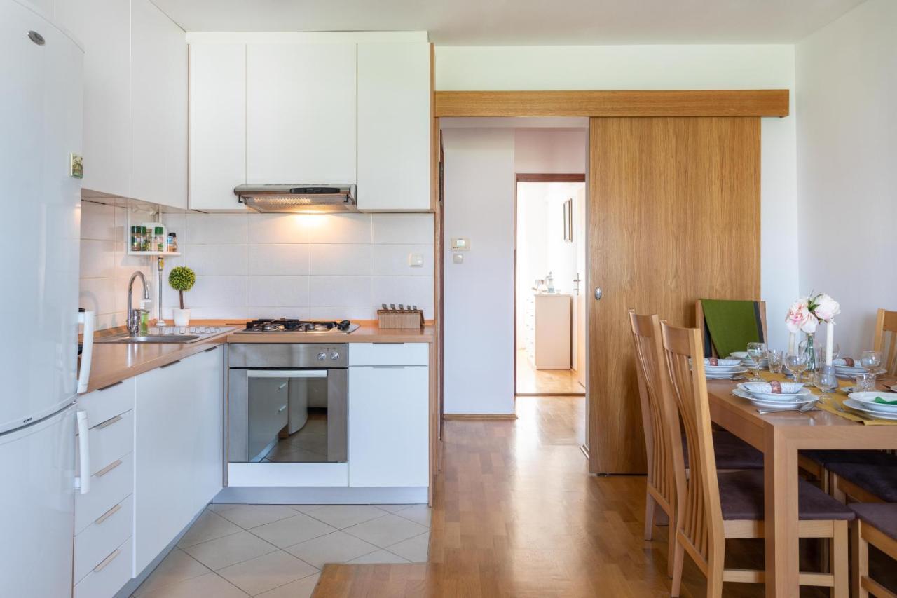 זאגרב Spacious 2Bdr Apartment With A Cute Balcony מראה חיצוני תמונה