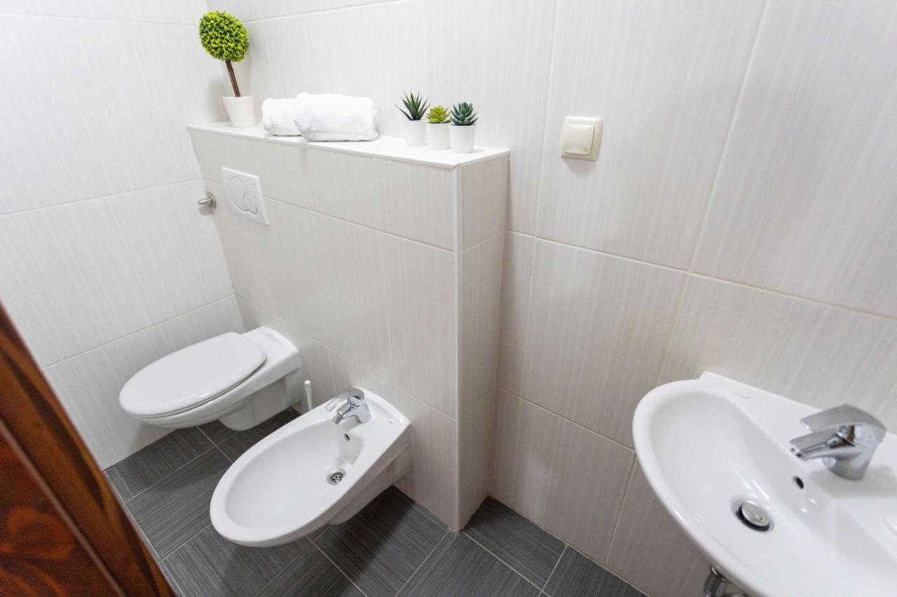 זאגרב Spacious 2Bdr Apartment With A Cute Balcony מראה חיצוני תמונה